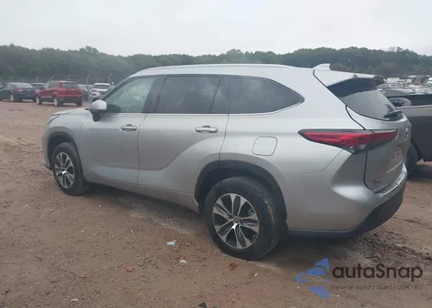 2023 Toyota Highlander Hybrid Xle z USA, uszkodzony, nr VIN 5TDKBRCHXPS134059